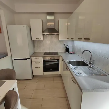 Kuca Za Odmor Ema 4*