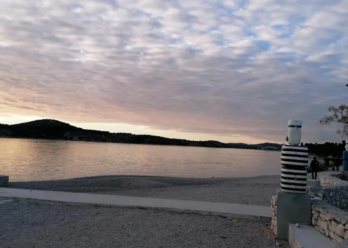 Kuca Za Odmor Ema Szybenik